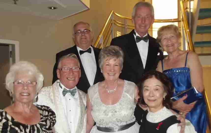 Joan, Dennis, Dave, Maureen, Jeff, Cristina & Maureen