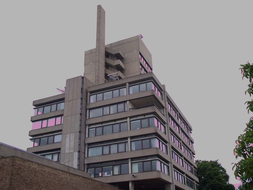 9) Sir Charles Wilson building, Leicester University